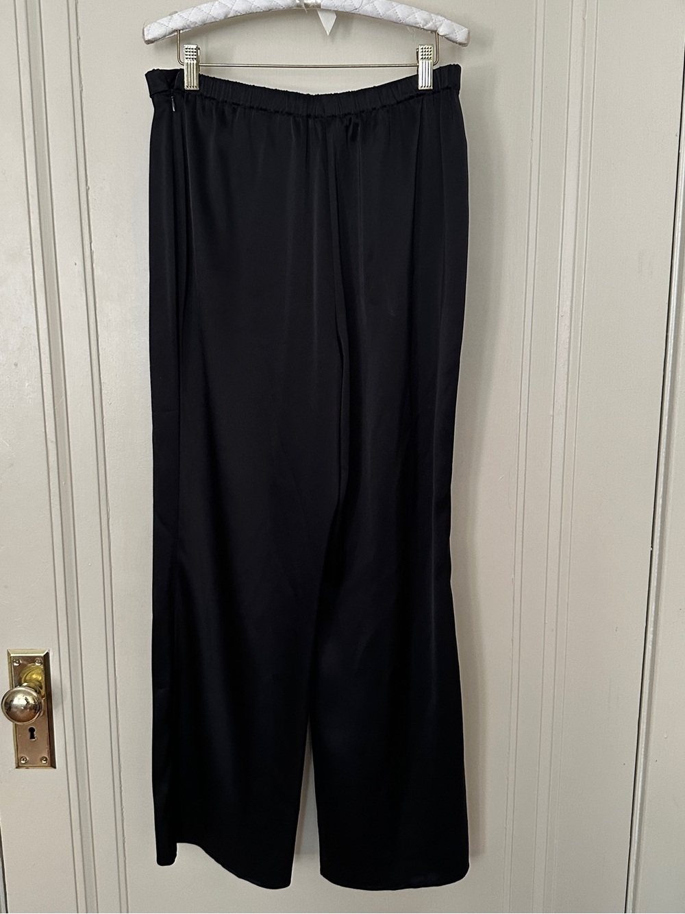 St. John Caviar Black Satin Pants - Picture 3 of 11